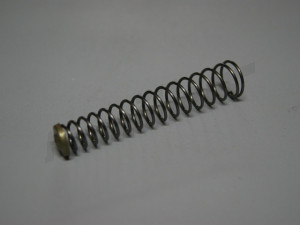 D 25 245 - Pressure spring with spring plate
