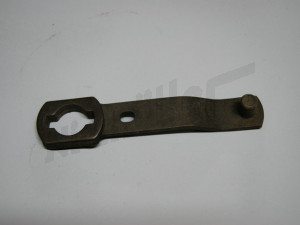 D 26 507 - intermediate lever