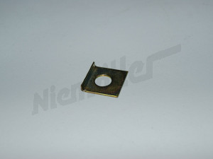 D 32 043 - lock plate