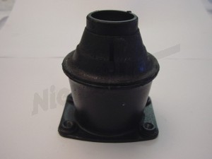 D 33 146 - front axle rubber mounting