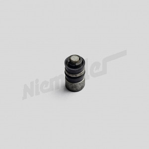 D 42 462 - Control piston with sleeve