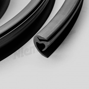 D 69 193 - Gomma di tenuta 2500 mm, bauletto morbido