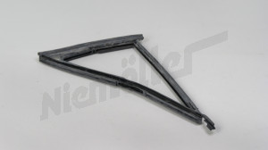 D 72 820 - vent window seal, right
