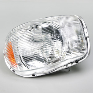 D 82 253d - headlight 113 without trim ring / repro.