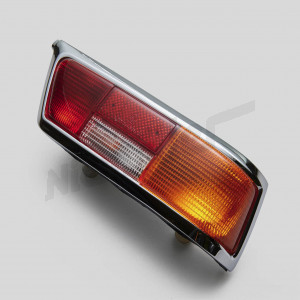 D 82 519 - Tail light assembly RHS late type - amper indicator without bulb holder !