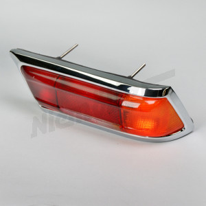 D 82 536 - tail light assembly RHS - early type amber indicator
