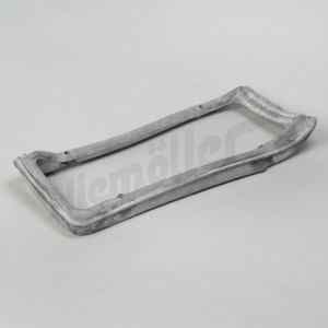 F 82 134 - tail light seal LHS