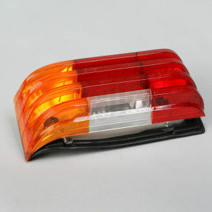 F 82 136 - Rear light left