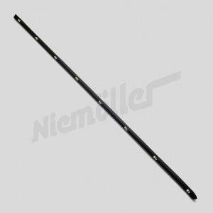 F 88 023 - moulding front wing RHS