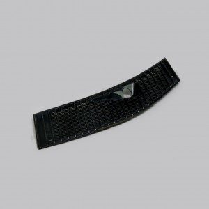 G 83 125 - Sol ızgara (siyah plastik)