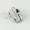 F 32 032 - Clamp right
