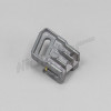 F 72 665 - Holder right