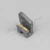 F 72 665 - Holder right