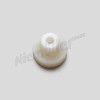 D 82 645a - Knurled nut white (rear lights on body)