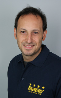 Daniel Schränkler, Vertrieb, telefonische Kundenbetreuung, englische Korrespondenz Daniel Schränkler, Vertrieb, telefonische Kundenbetreuung, englische Korrespondenz